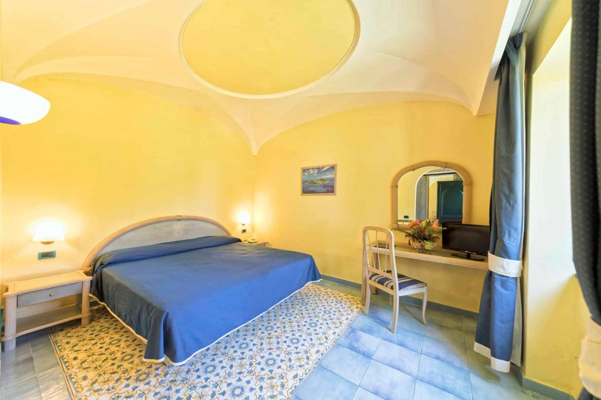 Hotel Oasi Castiglione Casamicciola Terme Quarto foto